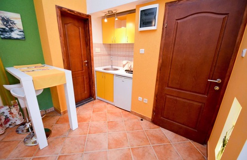 Kotor House | Studio Apartment With Garden View