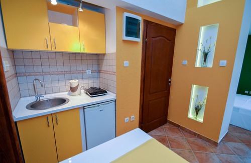 Kotor House | Studio Apartment With Garden View