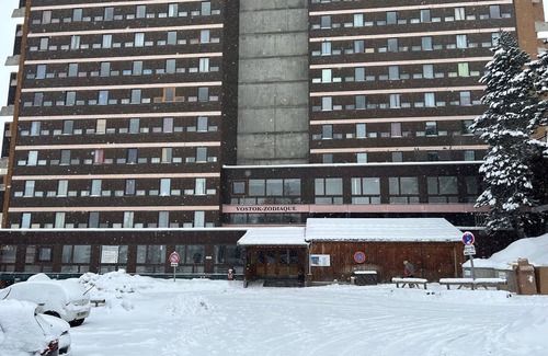 Villarembert Apartment | Studio at the foot of the slopes 1 floor Vostok building