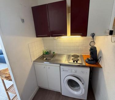 Dives-sur-Mer Apartment | Studio au cœur du village d'arts