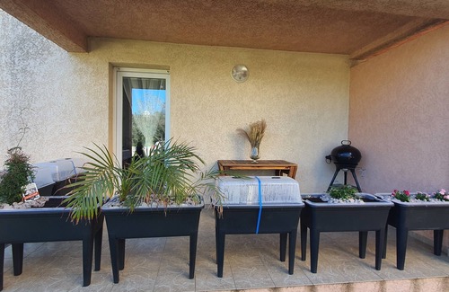 Santa-Maria-Poggio Apartment | Studio Avec Balnéo à 500m de la Plage