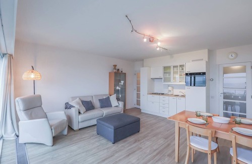 Oostduinkerke-Bad Apartment | Studio by the Sea in Belgium with Beach Access