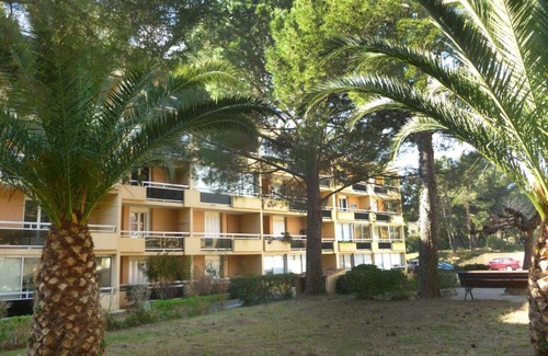 La Faviere Apartment | Studio Côte d'Azur-5 by Interhome