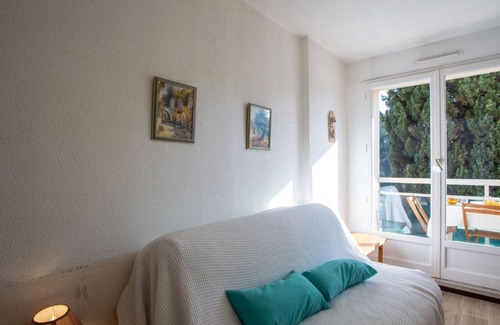 La Faviere Apartment | Studio Côte d'Azur-5 by Interhome
