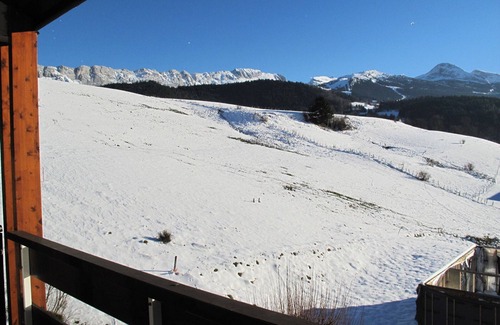 Villard-de-Lans Apartment | Studio cabin 33m² with balcony in village center