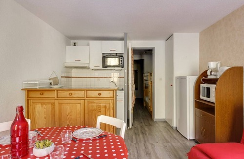 Bareges Apartment | Studio cabin 6 pers, mountain ideal, elevator, ski, parking, pets allowed