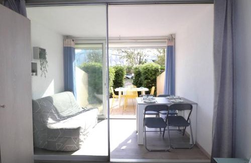 Le Grau-Du-Roi Apartment | Studio Cabine 6 Pers. avec Terrasse, Loggia et Parking Privé à 2 Pas de la Plage - FR-1-307-234