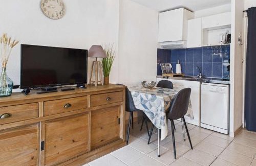 Marseillan Plage Apartment | Studio cabine avec terrasse et parking privé à Marseillan-Plage - FR-1-326-852