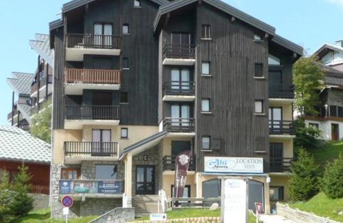 Les Saisies Apartment | Studio Cabine Central aux Saisies avec Balcon - 4 Pers, 2 Étoiles - FR-1-594-192