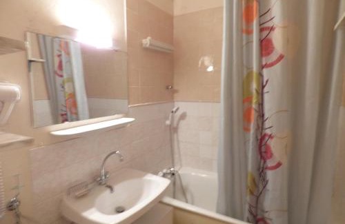 Les Saisies Apartment | Studio Cabine Central aux Saisies avec Balcon - 4 Pers, 2 Étoiles - FR-1-594-192