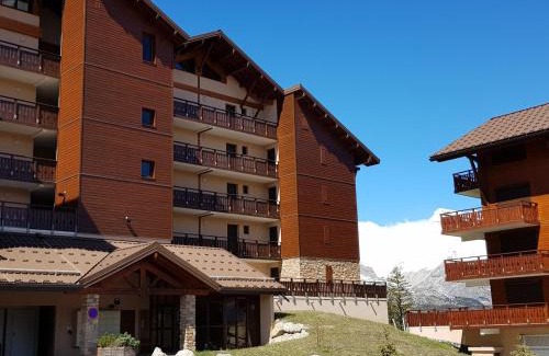 Le Devoluy Apartment | Studio cabine cosy, balcon & parking, 05250 La Joue du Loup - FR-1-504-256