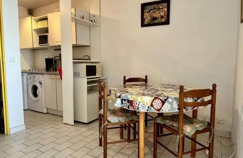 Plage d'Argeles Apartment | Studio cabine famille, plage, parking, animaux admis - Argelès-sur-Mer - FR-1-225-53