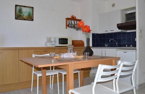 Saint-Pierre-la-Mer Apartment | Studio Cabine avec Piscine, 4 couchages, proche plage et commerces - FR-1-229D-345