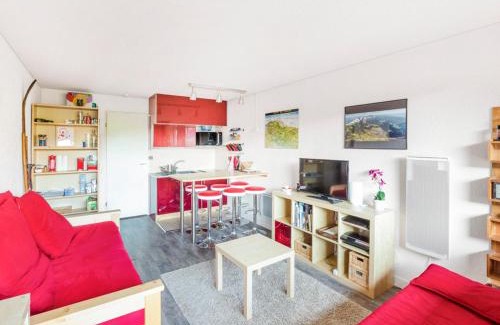 Villard-de-Lans Apartment | Studio cabine rénové avec parking couvert et casier à ski, proche centre - FR-1-515-96