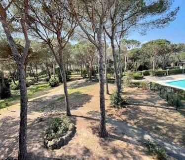 Valescure Apartment | Studio cabine vu sur piscine