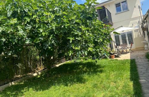 Aulnay-sous-Bois Apartment | Studio calme et central