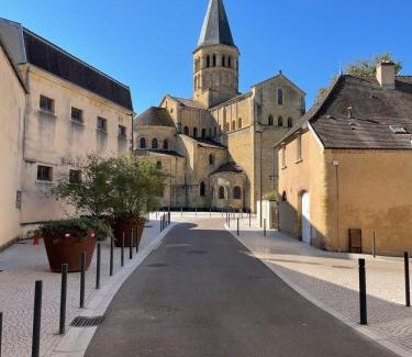 Paray-le-Monial Apartment | Studio centre ville Paray-le-Monial