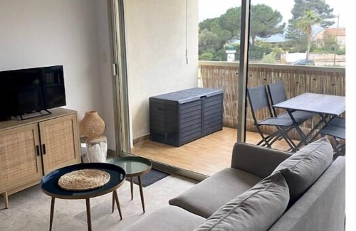 Vico Apartment | Studio Climatisé en Bord de mer