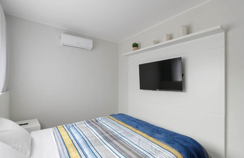 Civic Center Apartment | Studio com 2 quartos e 2 Camas casal - SBO006