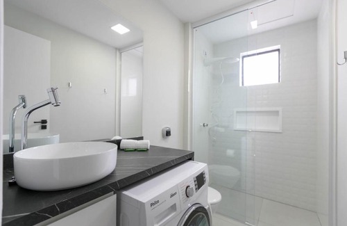 Civic Center Apartment | Studio com 2 quartos e 2 Camas casal - SBO006