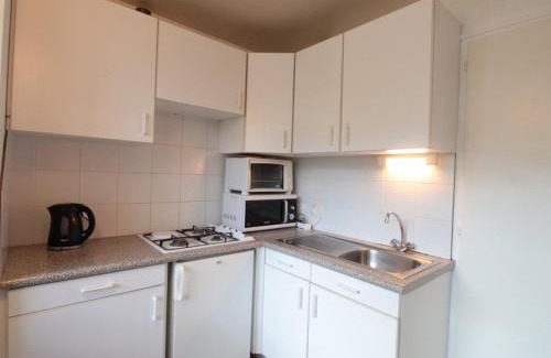 Les Carroz-d'Araches Apartment | Studio cosy avec cabine, centre station, proche pistes et commerces - FR-1-572-95