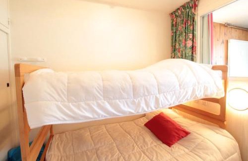 Les Carroz-d'Araches Apartment | Studio cosy avec cabine, centre station, proche pistes et commerces - FR-1-572-95