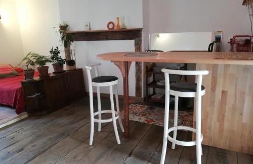 Uzerche Apartment | Studio cosy