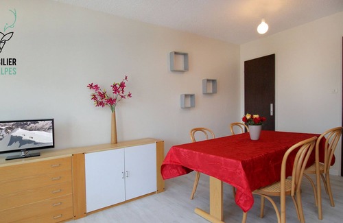 Les Deux Alpes Apartment | Studio Cote Brune center resort