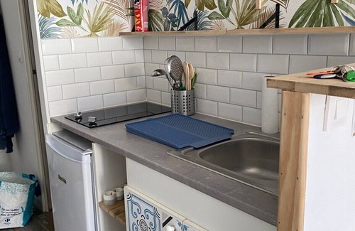 Balaruc-les-Bains Apartment | Studio Cure au bord de l’Etang de Thau