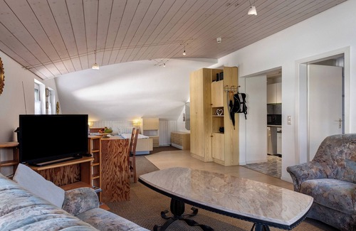 Schoenwald Apartment | Studio 'Brend, 48qm' with Balcony and Wi-Fi