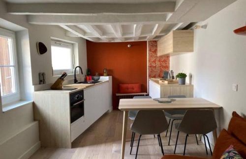 Montfort-l'Amaury Apartment | Studio du Onze Charmant studio avec chambre en mezzanine centre Montfort L'Amaury