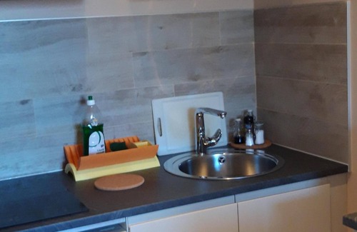 Brison-Saint-Innocent Apartment | Studio Ensuite L'Abbaye