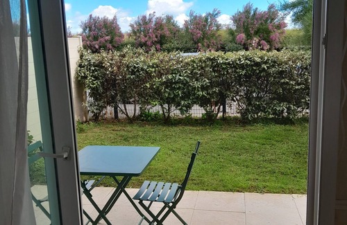 Ouistreham Apartment | Studio en Front de mer Avec Jardin et Parking. Animal de Compagnie Accepté