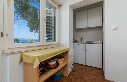 Bratus Apartment | Studio flat near beach Bratuš, Makarska (AS-22135-d)