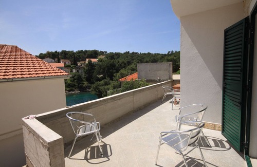 Cove Basina (Jelsa) Apartment | Studio flat near beach Basina, Hvar (AS-8754-b)