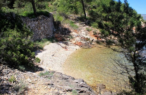 Cove Basina (Jelsa) Apartment | Studio flat near beach Basina, Hvar (AS-8754-b)