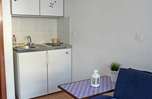 Drvenik Apartment | Studio flat with balcony and sea view Drvenik Donja vala, Makarska (AS-6756-a)