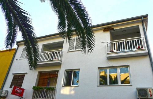 Drvenik Apartment | Studio flat with balcony and sea view Drvenik Donja vala, Makarska (AS-6756-a)