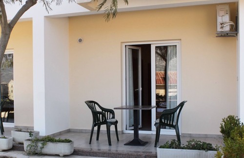 Vinjerac Apartment | Studio flat with terrace and sea view Vinjerac, Zadar (AS-3248-a)