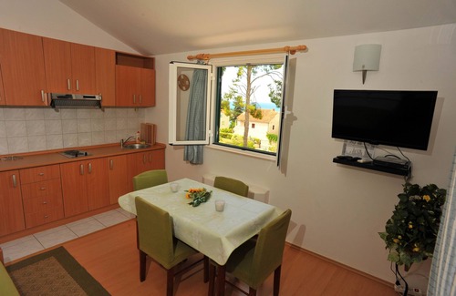 Sutivan Apartment | Studio flat with terrace Sutivan, Brač (AS-16846-b)