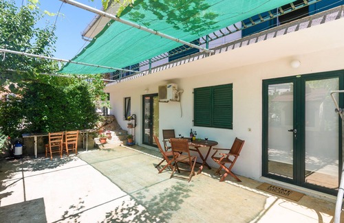Marina Apartment | Studio flat with terrace Marina, Trogir (AS-14258-a)
