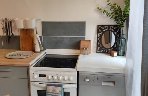 Saint-Andre-de-Sangonis Apartment | Studio Indépendant