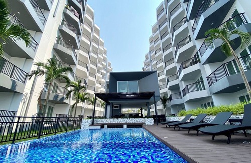 Kram Condo | Studio High floor, AC, Well equiped Kichen, beautiful balcony view
