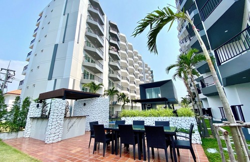 Kram Condo | Studio High floor, AC, Well equiped Kichen, beautiful balcony view