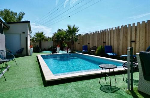 Portet-sur-Garonne Apartment | Studio jacuzzi prive piscine commune