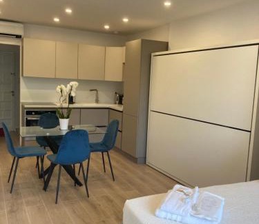 Menton Apartment | Studio La Cigale bord de mer