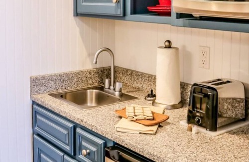 Branson Resort | Studio Lakeside, Luxury Condo, Branson, Missouri 3958856