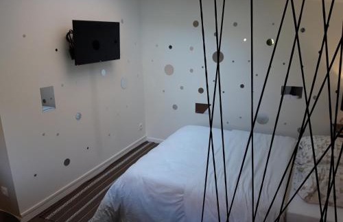 Dijon Centre Ville Apartment | STUDIO LE CHOUETTE