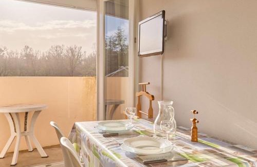 Barbotan-les-Thermes Apartment | Studio lumineux avec balcon exposé sud à Barbotan - FR-1-841-31