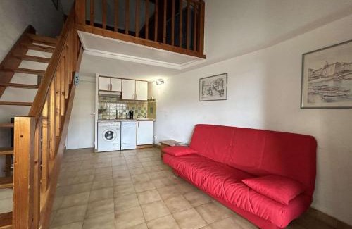 Sainte-Maxime City Centre Apartment | Studio Mezzanine Lumineux à 50m de la Plage – 5 Couchages à Sainte-Maxime - FR-1-226-474